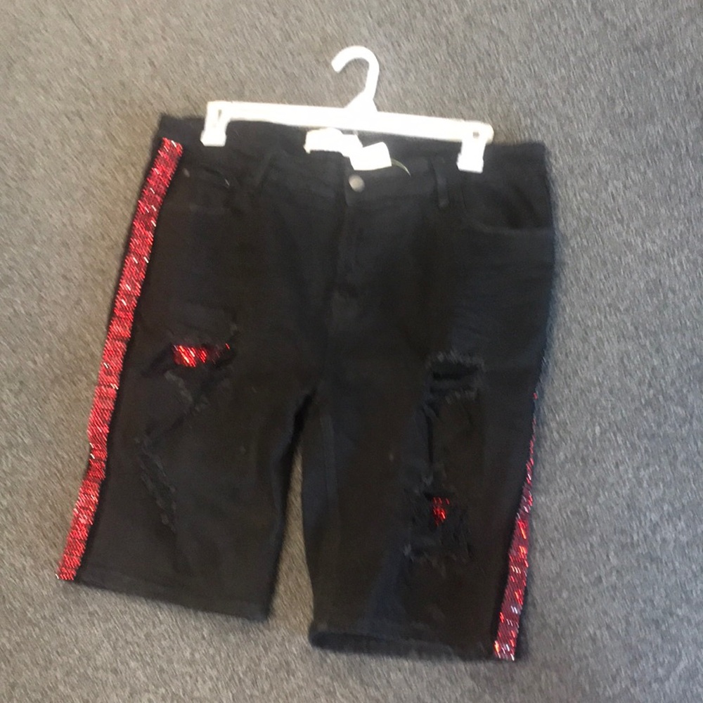 DNA distressed men bling shorts